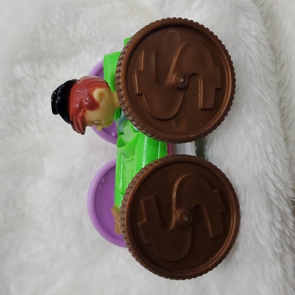 💥50% saleRetro 90's Tiny Toon Adventure Toy Car - Gogo Dodo / Montana Max #1047 - Picture 4 of 7